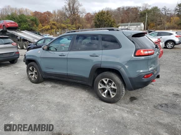 ✅ 2014 Jeep Cherokee Trailhawk • VIN: 1C4PJMBS7EW215686 • Lot: 92113545. Listed on Copart with 94,680 mi. Free auction sales archive from the USA and detailed vehicle history report at DreamBid. Image 2.