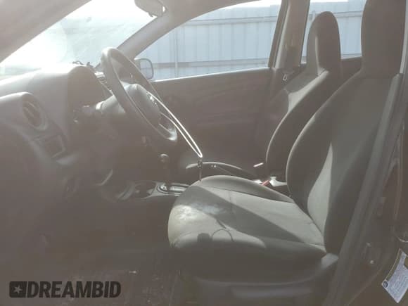 ✅ 2013 Nissan Versa S • VIN: 3N1CN7APXDL890361 • Лот: 64632525. Опубликован ранее на Copart с пробегом 184 069 миль. Бесплатный доступ к архиву аукционных продаж из США и подробный отчёт об истории автомобиля на DreamBid. Изображение 7.