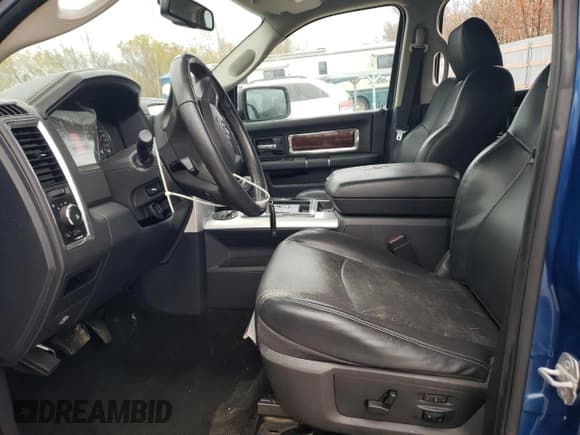 ✅ 2010 Dodge 1500 SLT • VIN: 1D7RV1CT5AS151514 • Lot: 81106844. Wystawiony na Copart z przebiegiem 173 866 mil. Bezpłatny archiwum sprzedaży aukcyjnych z USA i szczegółowy raport historii pojazdu na DreamBid. Zdjęcie 7.