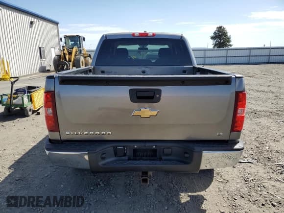 ✅ 2007 Chevrolet Silverado 1500 Work Truck • VIN: 2GCEK133871689876 • Lot: 68317344. Listed on Copart with 215,242 mi. Free auction sales archive from the USA and detailed vehicle history report at DreamBid. Image 6.