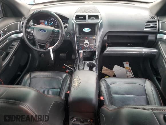 ✅ 2017 Ford Explorer Sport • VIN: 1FM5K8GT7HGA25782 • Lot: 90617815. Wystawiony na Copart z przebiegiem 237 027 mil. Bezpłatny archiwum sprzedaży aukcyjnych z USA i szczegółowy raport historii pojazdu na DreamBid. Zdjęcie 8.