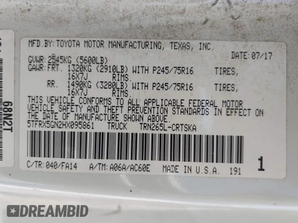 ✅ 2017 Toyota Tacoma SR • VIN: 5TFRX5GN2HX095861 • Lot: 42578337. Wystawiony na IAAI z przebiegiem 215 652 mil. Bezpłatny archiwum sprzedaży aukcyjnych z USA i szczegółowy raport historii pojazdu na DreamBid. Zdjęcie 9.