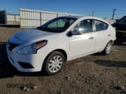 ✅ 2018 Nissan Versa SV • VIN: 3N1CN7AP8JL810292 • Lot: 90975665. Wystawiony na Copart z przebiegiem 113 007 mil. Bezpłatny archiwum sprzedaży aukcyjnych z USA i szczegółowy raport historii pojazdu na DreamBid. Zdjęcie 1.