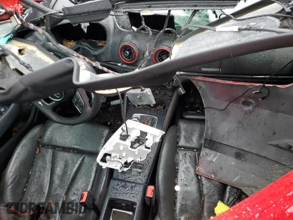 ✅ 2019 Audi RS 3 • VIN: WUABWGFF4KA904106 • Лот: 72851844. Опубликован ранее на Copart с пробегом Не указан. Бесплатный доступ к архиву аукционных продаж из США и подробный отчёт об истории автомобиля на DreamBid. Изображение 8.