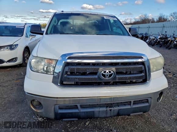 ✅ 2010 Toyota Tundra • VIN: 5TFUY5F10AX133745 • Lot: 93852285. Listed on Copart with 296,930 mi. Free auction sales archive from the USA and detailed vehicle history report at DreamBid. Image 5.