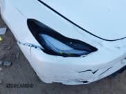 ✅ 2023 Tesla Model Y Long Range • VIN: 7SAYGDEE7PF683016 • Lot: 41342757. Wystawiony na IAAI z przebiegiem 25 895 mil. Bezpłatny archiwum sprzedaży aukcyjnych z USA i szczegółowy raport historii pojazdu na DreamBid. Zdjęcie 6.