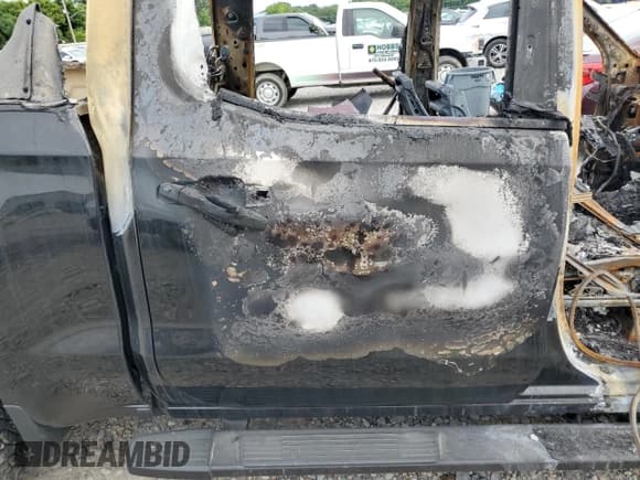 ✅ 2024 Chevrolet Silverado 1500 LT Trail Boss • VIN: 3GCUDFED6RG397128 • Lot: 63386215. Listed on Copart with Not provided. Free auction sales archive from the USA and detailed vehicle history report at DreamBid. Image 10.