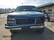 ✅ 1997 GMC Suburban • VIN: 1GKFK16R7VJ707618 • Lot: 49882035. Wystawiony na Copart z przebiegiem 317 771 mil. Bezpłatny archiwum sprzedaży aukcyjnych z USA i szczegółowy raport historii pojazdu na DreamBid. Zdjęcie 5.