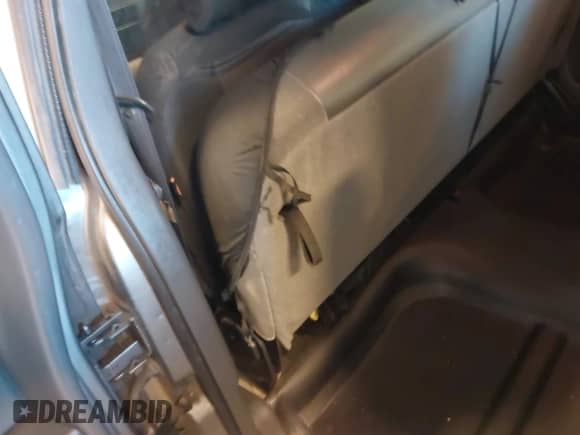 2006 Chevrolet Silverado 1500 Work Truck с VIN 1GCEC19X26Z291169, выставлен на аукционе IAAI как лот 43393208 с пробегом 198 548 миль миль и . История ставок и продаж доступна на DreamBid. Изображение 8.