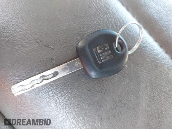 ✅ 2020 Chevrolet Express Cargo • VIN: 1GCZGGFG5L1170272 • Lot: 42577603. Listed on IAAI with 66,607 mi. Free auction sales archive from the USA and detailed vehicle history report at DreamBid. Image 11.