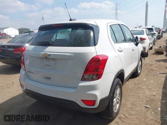 ✅ 2020 Chevrolet Trax LS • VIN: 3GNCJNSB2LL341775 • Lot: 42690845. Listed on IAAI with 78,000 mi. Free auction sales archive from the USA and detailed vehicle history report at DreamBid. Image 4.