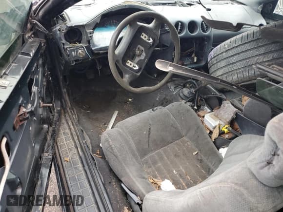 ✅ 1998 Pontiac Firebird Firebird • VIN: 2G2FS22K2W2209783 • Lot: 69790445. Wystawiony na Copart z przebiegiem Nie podano. Bezpłatny archiwum sprzedaży aukcyjnych z USA i szczegółowy raport historii pojazdu na DreamBid. Zdjęcie 8.