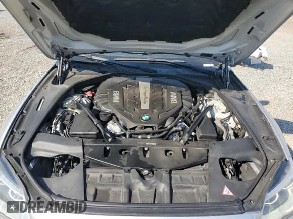 ✅ 2013 BMW 6 Series 650i • VIN: WBAYM9C51DDW20225 • Лот: 67766635. Опубликован ранее на Copart с пробегом 165 045 миль. Бесплатный доступ к архиву аукционных продаж из США и подробный отчёт об истории автомобиля на DreamBid. Изображение 11.