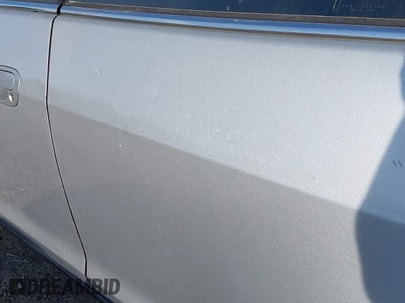 ✅ 2000 Honda Accord LX • VIN: 1HGCG3147YA004016 • Lot: 42280120. Listed on IAAI with 290,642 mi. Free auction sales archive from the USA and detailed vehicle history report at DreamBid. Image 13.