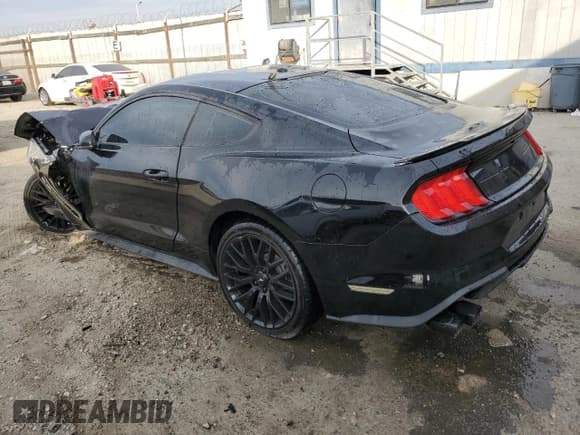 ✅ 2018 Ford Mustang GT • VIN: 1FA6P8CF3J5124908 • Lot: 92511125. Wystawiony na Copart z przebiegiem 81 481 mil. Bezpłatny archiwum sprzedaży aukcyjnych z USA i szczegółowy raport historii pojazdu na DreamBid. Zdjęcie 2.