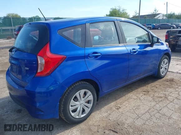 ✅ 2017 Nissan Note SV • VIN: 3N1CE2CPXHL378993 • Lot: 41958874. Wystawiony na IAAI z przebiegiem 60 322 mil. Bezpłatny archiwum sprzedaży aukcyjnych z USA i szczegółowy raport historii pojazdu na DreamBid. Zdjęcie 4.
