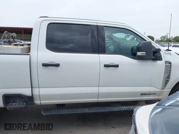 ✅ 2024 Ford F-250 XL • VIN: 1FT7W2BT5REC68882 • Lot: 42462526. Listed on IAAI with 59,686 mi. Free auction sales archive from the USA and detailed vehicle history report at DreamBid. Image 14.