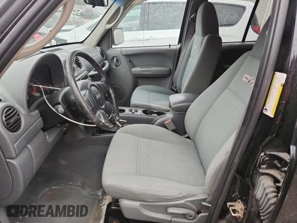 ✅ 2006 Jeep Liberty Sport • VIN: 1J4GL48K96W214262 • Lot: 91720655. Listed on Copart with 175,420 mi. Free auction sales archive from the USA and detailed vehicle history report at DreamBid. Image 7.