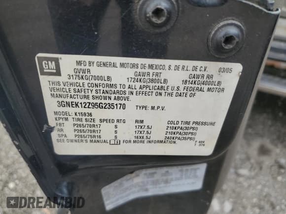 ✅ 2005 Chevrolet Avalanche Z71 • VIN: 3GNEK12Z95G235170 • Lot: 90587725. Listed on Copart with 201,040 mi. Free auction sales archive from the USA and detailed vehicle history report at DreamBid. Image 12.