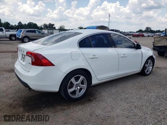 ✅ 2012 Volvo S60 T5 • VIN: YV1622FS7C2144401 • Lot: 62142135. Wystawiony na Copart z przebiegiem 164 939 mil. Bezpłatny archiwum sprzedaży aukcyjnych z USA i szczegółowy raport historii pojazdu na DreamBid. Zdjęcie 3.