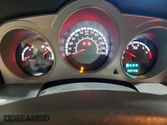 ✅ 2010 Dodge Avenger SXT • VIN: 1B3CC4FB7AN113650 • Лот: 43816505. Опубликован ранее на Copart с пробегом 166 446 миль. Бесплатный доступ к архиву аукционных продаж из США и подробный отчёт об истории автомобиля на DreamBid. Изображение 9.