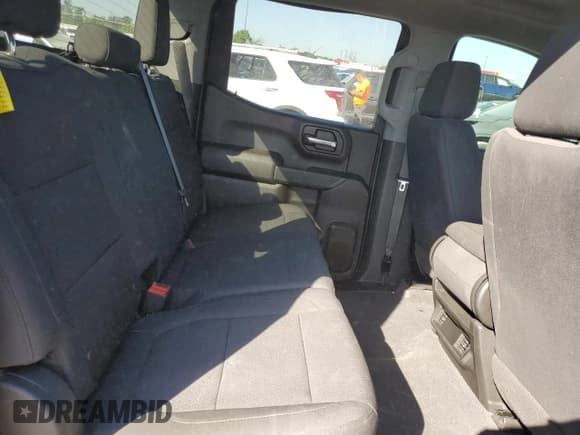 ✅ 2020 Chevrolet Silverado 1500 Custom Trail Boss • VIN: 1GCPYCEF9LZ369929 • Lot: 58663424. Wystawiony na Copart z przebiegiem 45 615 mil. Bezpłatny archiwum sprzedaży aukcyjnych z USA i szczegółowy raport historii pojazdu na DreamBid. Zdjęcie 10.