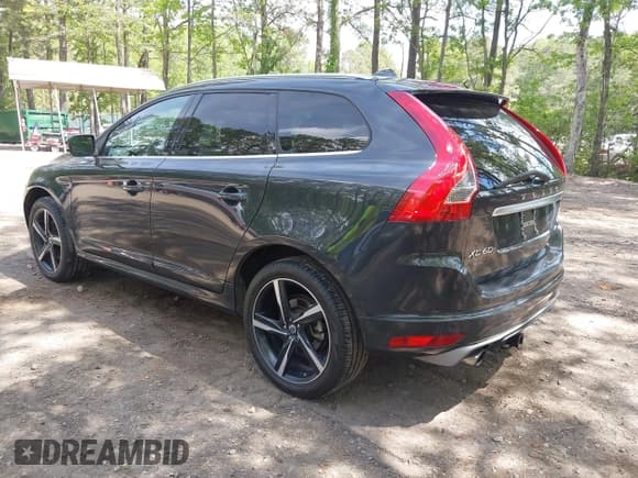 ✅ 2014 Volvo XC60 R-Design Premier Plus • VIN: YV4902DZ4E2555246 • Lot: 42120389. Listed on IAAI with 97,993 mi. Free auction sales archive from the USA and detailed vehicle history report at DreamBid. Image 3.