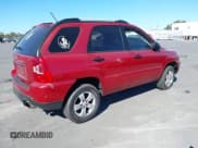 ✅ 2009 Kia Sportage LX • VIN: KNDJF724697641220 • Lot: 43706084. Wystawiony na IAAI z przebiegiem 224 368 mil. Bezpłatny archiwum sprzedaży aukcyjnych z USA i szczegółowy raport historii pojazdu na DreamBid. Zdjęcie 4.