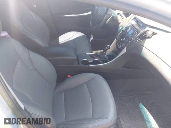 2011 Hyundai Sonata SE с VIN 5NPEC4AB7BH218172, выставлен на аукционе IAAI как лот 42343887 с пробегом 139 879 миль миль и . История ставок и продаж доступна на DreamBid. Изображение 5.