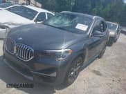 ✅ 2020 BMW X1 sDrive28i • VIN: WBXJG7C03L5P51074 • Lot: 42570042. Wystawiony na IAAI z przebiegiem Nie podano. Bezpłatny archiwum sprzedaży aukcyjnych z USA i szczegółowy raport historii pojazdu na DreamBid. Zdjęcie 2.