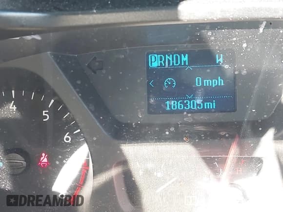 ✅ 2018 Ford Transit • VIN: 1FTYR1CM7JKA52048 • Лот: 43599870. Опубликован ранее на IAAI с пробегом 186 305 миль. Бесплатный доступ к архиву аукционных продаж из США и подробный отчёт об истории автомобиля на DreamBid. Изображение 15.