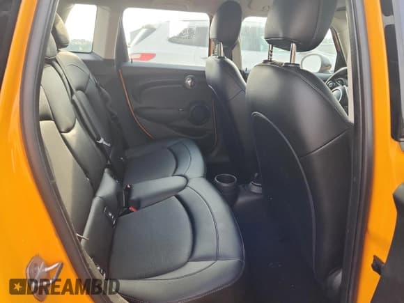 ✅ 2017 MINI Hardtop 4 Door Cooper • VIN: WMWXU1C33H2F78947 • Лот: 82020245. Опубликован ранее на Copart с пробегом 38 191 миль. Бесплатный доступ к архиву аукционных продаж из США и подробный отчёт об истории автомобиля на DreamBid. Изображение 10.