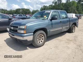 ✅ 2006 Chevrolet Silverado 1500 LS • VIN: 2GCEK13V061283414 • Lot: 58086975. Wystawiony na Copart z przebiegiem 140 787 mil mil. Skorzystaj z bezpłatnego archiwum sprzedaży aukcyjnych z USA i zobacz szczegółowy raport historii pojazdu na DreamBid. Zdjęcie 1.