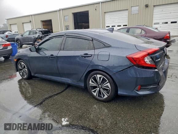 ✅ 2016 Honda Civic EX-L • VIN: 19XFC1F78GE200296 • Лот: 95262515. Опубликован ранее на Copart с пробегом 112 488 миль. Бесплатный доступ к архиву аукционных продаж из США и подробный отчёт об истории автомобиля на DreamBid. Изображение 2.