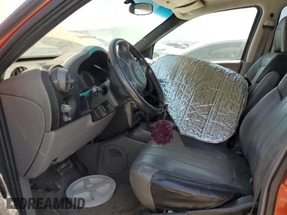 ✅ 2007 Pontiac Aztek • VIN: 3G7DB03E35S533316 • Lot: 64427045. Wystawiony na Copart z przebiegiem 23 521 mil. Bezpłatny archiwum sprzedaży aukcyjnych z USA i szczegółowy raport historii pojazdu na DreamBid. Zdjęcie 7.