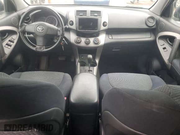 ✅ 2008 Toyota RAV4 Sport • VIN: JTMZK32V985017602 • Lot: 64810285. Listed on Copart with 189,547 mi. Free auction sales archive from the USA and detailed vehicle history report at DreamBid. Image 8.