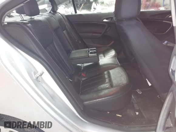 ✅ 2011 Buick Regal CXL RL1 • VIN: W04GN5EC7B1116822 • Lot: 41712550. Listed on IAAI with 222,585 mi. Free auction sales archive from the USA and detailed vehicle history report at DreamBid. Image 8.