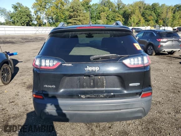 ✅ 2019 Jeep Cherokee Latitude Plus • VIN: 1C4PJMLB3KD354638 • Лот: 71891875. Опубликован ранее на Copart с пробегом 70 203 миль. Бесплатный доступ к архиву аукционных продаж из США и подробный отчёт об истории автомобиля на DreamBid. Изображение 6.