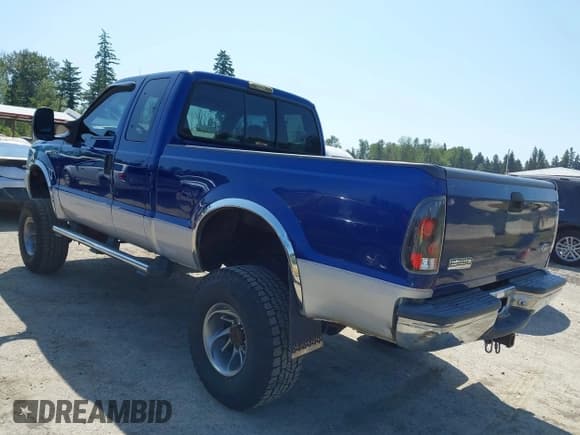 ✅ 1999 Ford F-250 XL • VIN: 1FTNX21L2XEA95499 • Lot: 42426420. Listed on IAAI with 198,965 mi. Free auction sales archive from the USA and detailed vehicle history report at DreamBid. Image 3.
