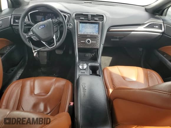 ✅ 2019 Ford Fusion Titanium • VIN: 3FA6P0D90KR152819 • Лот: 86274805. Опубликован ранее на Copart с пробегом 151 417 миль. Бесплатный доступ к архиву аукционных продаж из США и подробный отчёт об истории автомобиля на DreamBid. Изображение 8.