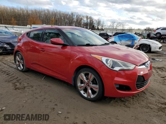 ✅ 2012 Hyundai Veloster w/Red Int • VIN: KMHTC6AD3CU056967 • Lot: 85865414. Wystawiony na Copart z przebiegiem 122 322 mil. Bezpłatny archiwum sprzedaży aukcyjnych z USA i szczegółowy raport historii pojazdu na DreamBid. Zdjęcie 4.