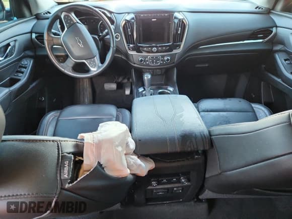 ✅ 2020 Chevrolet Traverse RS • VIN: 1GNERJKWXLJ253528 • Lot: 81049075. Listed on Copart with 58,981 mi. Free auction sales archive from the USA and detailed vehicle history report at DreamBid. Image 8.