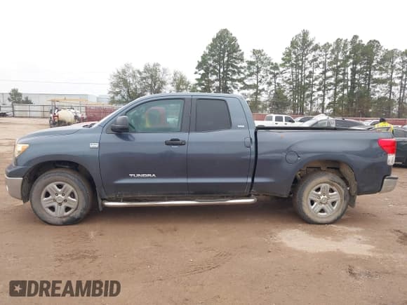 ✅ 2010 Toyota Tundra • VIN: 5TFRM5F15AX003218 • Lot: 43840743. Wystawiony na IAAI z przebiegiem 232 392 mil. Bezpłatny archiwum sprzedaży aukcyjnych z USA i szczegółowy raport historii pojazdu na DreamBid. Zdjęcie 14.