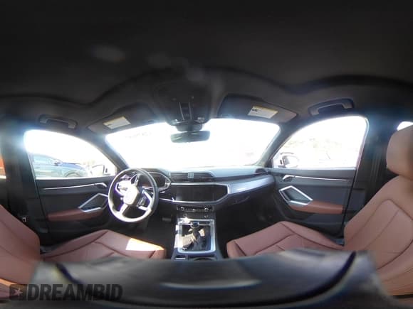 ✅ 2024 Audi Q3 Premium • VIN: WA1AUCF39R1092089 • Lot: 42879687. Listed on IAAI with 13,960 mi. Free auction sales archive from the USA and detailed vehicle history report at DreamBid. Image 19.