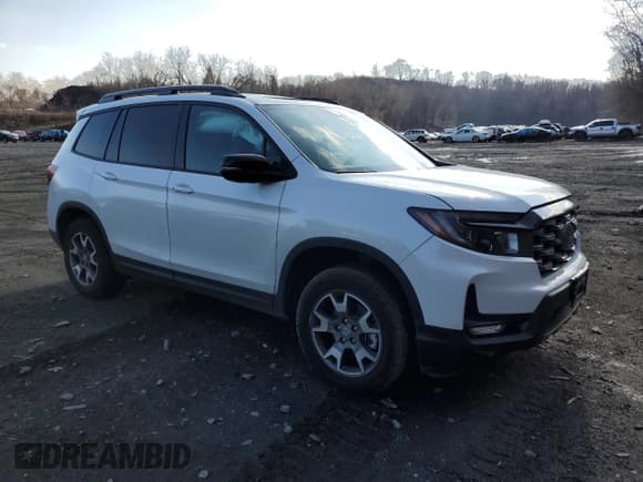 ✅ 2022 Honda Passport TrailSport • VIN: 5FNYF8H69NB001312 • Lot: 35850053. Wystawiony na Copart z przebiegiem 15 415 mil. Bezpłatny archiwum sprzedaży aukcyjnych z USA i szczegółowy raport historii pojazdu na DreamBid. Zdjęcie 4.