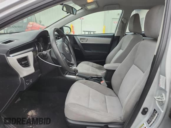 ✅ 2015 Toyota Corolla LE • VIN: 5YFBURHE0FP209819 • Лот: 85406685. Опубликован ранее на Copart с пробегом 143 625 миль. Бесплатный доступ к архиву аукционных продаж из США и подробный отчёт об истории автомобиля на DreamBid. Изображение 7.