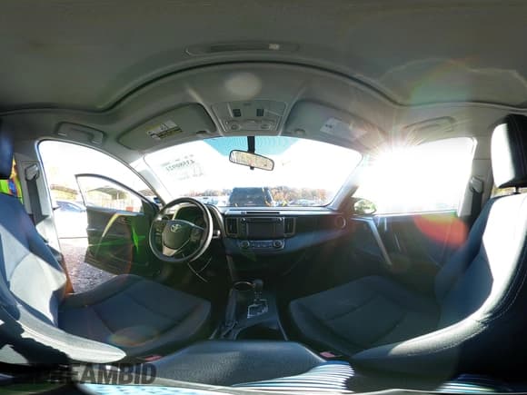 ✅ 2013 Toyota RAV4 XLE • VIN: JTMRFREV0D5005898 • Lot: 43580921. Listed on IAAI with 172,608 mi. Free auction sales archive from the USA and detailed vehicle history report at DreamBid. Image 18.