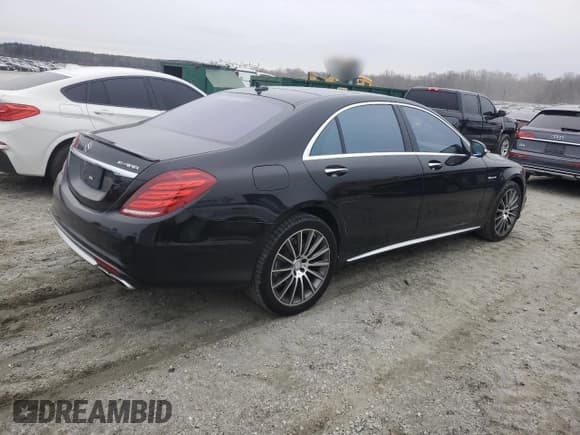 ✅ 2016 Mercedes-Benz S 63 AMG • VIN: WDDUG7JB7GA230120 • Лот: 46194245. Опубликован ранее на Copart с пробегом 113 118 миль. Бесплатный доступ к архиву аукционных продаж из США и подробный отчёт об истории автомобиля на DreamBid. Изображение 3.