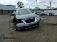 ✅ 2015 Nissan Pathfinder SL • VIN: 5N1AR2MM3FC601943 • Lot: 56556445. Wystawiony na Copart z przebiegiem Nie podano. Bezpłatny archiwum sprzedaży aukcyjnych z USA i szczegółowy raport historii pojazdu na DreamBid. Zdjęcie 14.