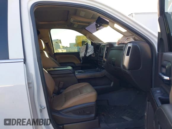 ✅ 2019 GMC Sierra 2500HD Denali • VIN: 1GT12SEY6KF162563 • Lot: 43382739. Listed on IAAI with 109,499 mi. Free auction sales archive from the USA and detailed vehicle history report at DreamBid. Image 5.